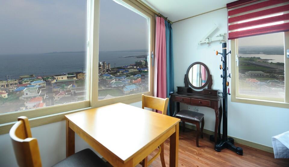 Seongsanpo Love Pension Szogüpho Kültér fotó